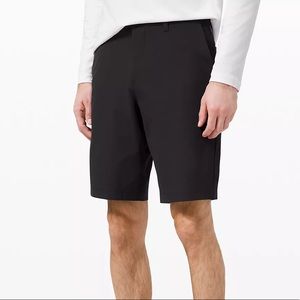 Commission travel relaxed Shorts 32x11 lululemon